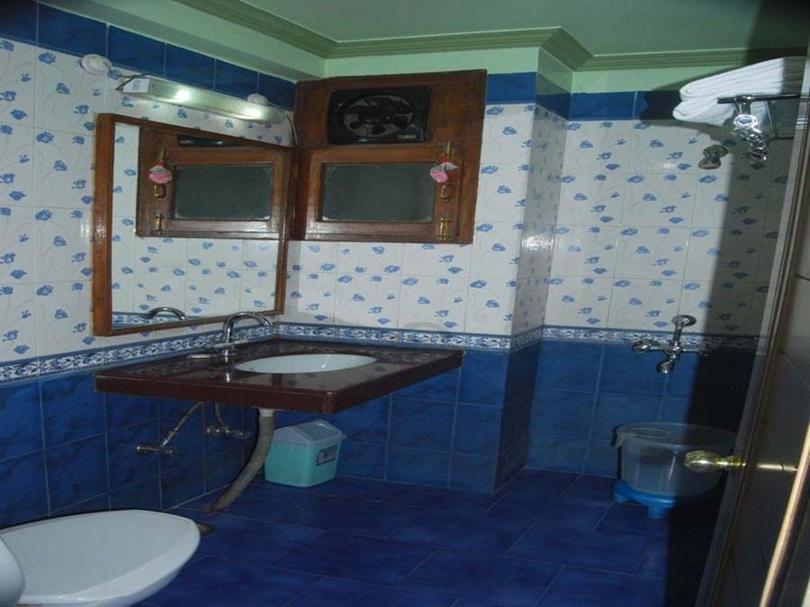 Hotel Dream Palace Массури Экстерьер фото